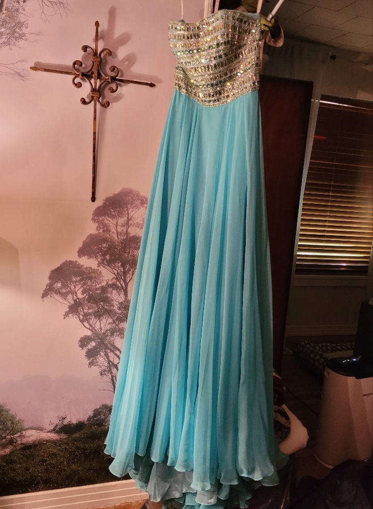 Sherri Hill size 2 turquoise beaded prom dress